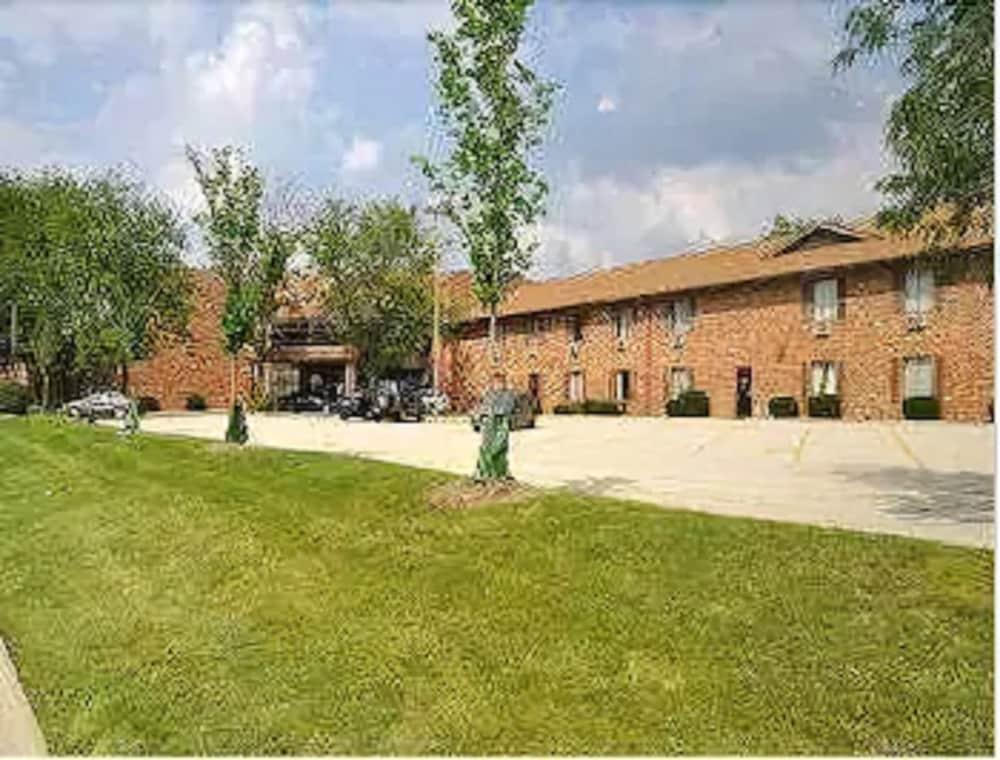 Clarion Pointe Bloomington-Normal Near I-55 And University Екстериор снимка