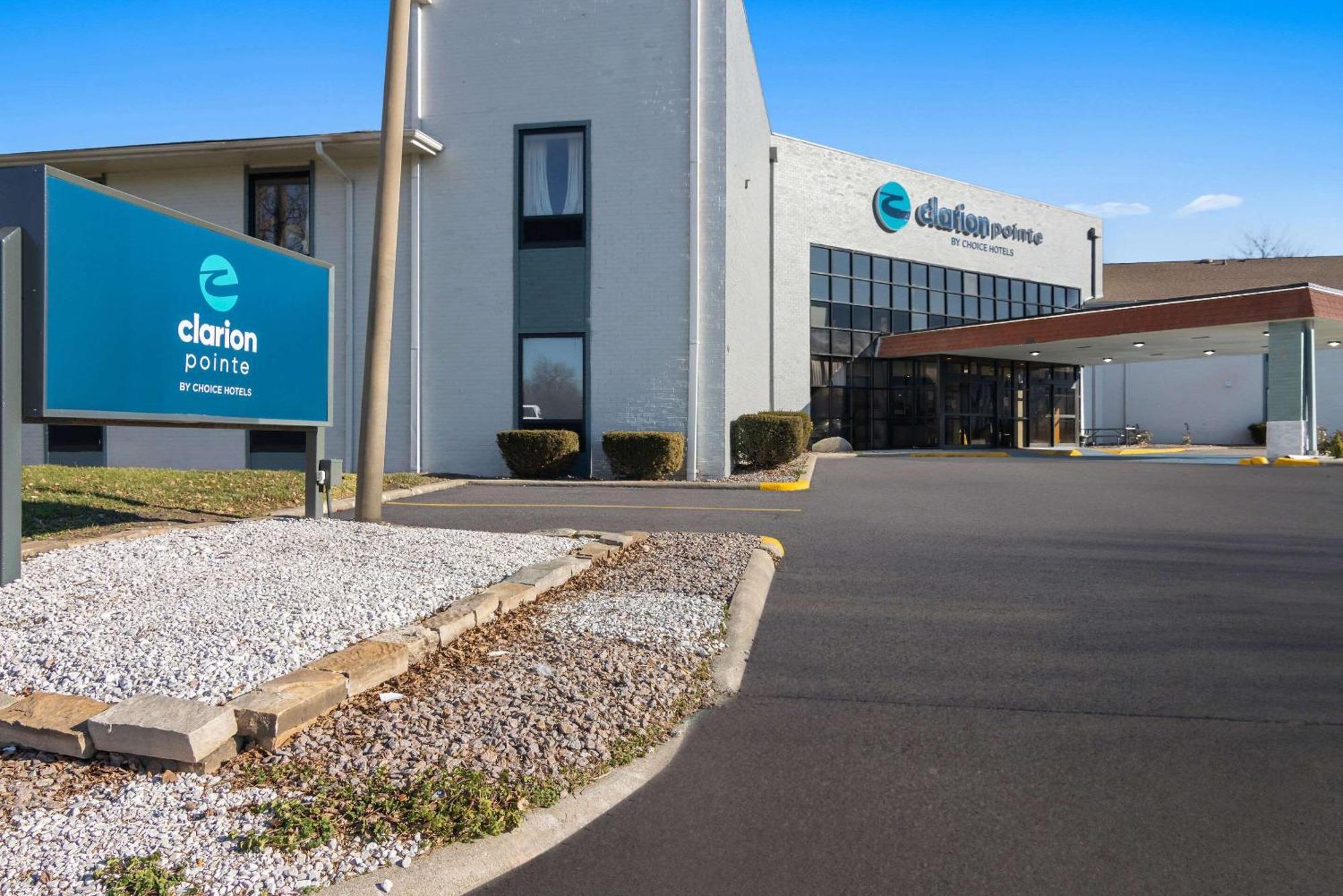 Clarion Pointe Bloomington-Normal Near I-55 And University Екстериор снимка