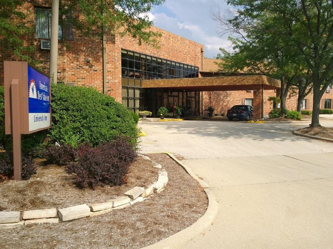 Clarion Pointe Bloomington-Normal Near I-55 And University Екстериор снимка