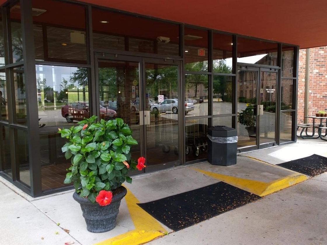 Clarion Pointe Bloomington-Normal Near I-55 And University Екстериор снимка