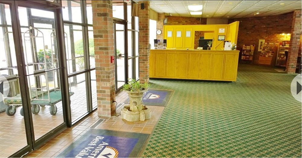 Clarion Pointe Bloomington-Normal Near I-55 And University Екстериор снимка